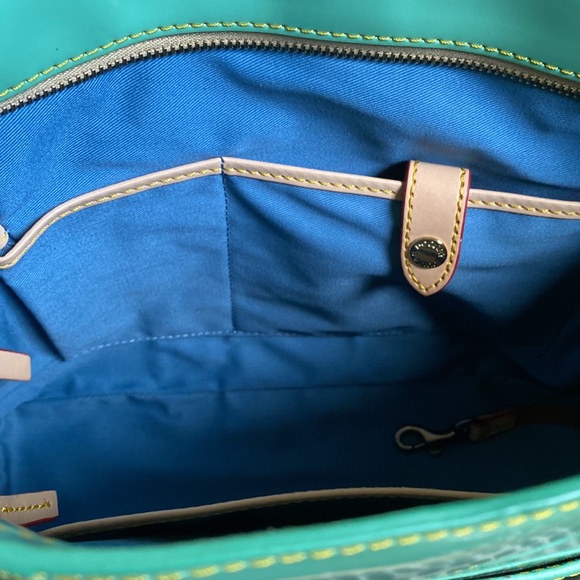 Dooney & Bourke mint green Lexington patent leather bag - Picture 7 of 10